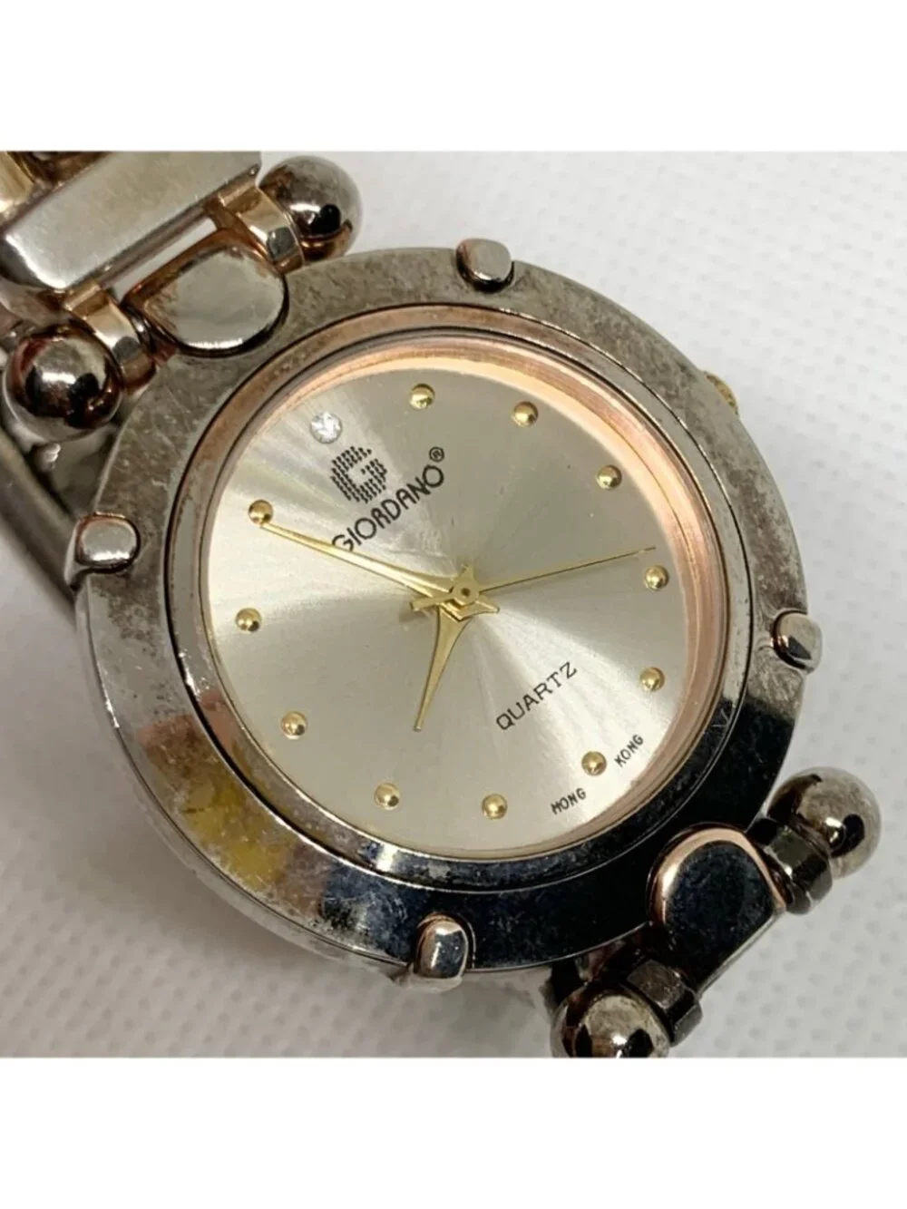 Vintage Giordano women’s watch 32mm quartz analog silver tone size 7” running